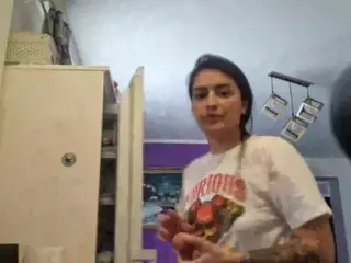 BritneyQuenn18's Live Sex Cam Show