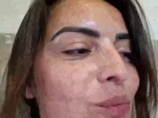 BritneyQuenn18's Live Sex Cam Show