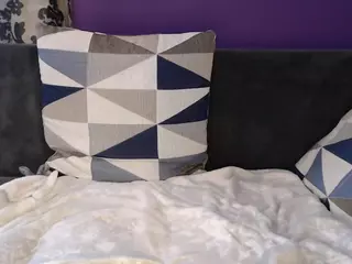 BritneyQuenn18's Live Sex Cam Show
