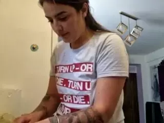 BritneyQuenn18's Live Sex Cam Show