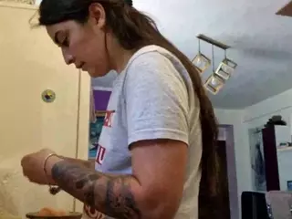 BritneyQuenn18's Live Sex Cam Show