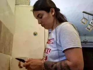 BritneyQuenn18's Live Sex Cam Show