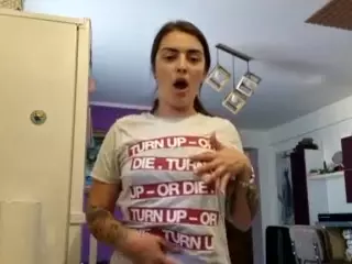 BritneyQuenn18's Live Sex Cam Show