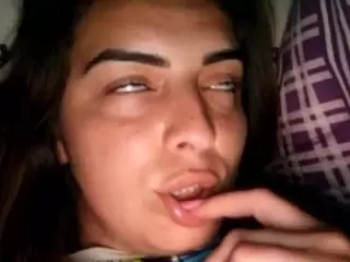 BritneyQuenn18's Live Sex Cam Show
