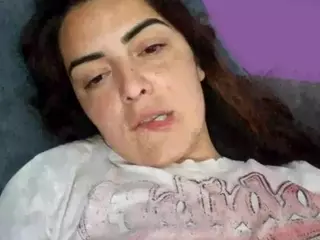 BritneyQuenn18's Live Sex Cam Show