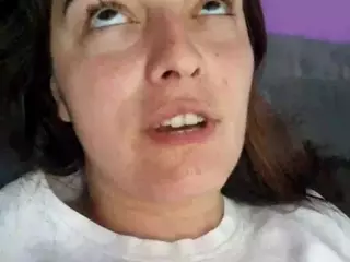 BritneyQuenn18's Live Sex Cam Show