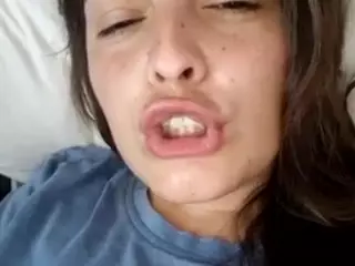 BritneyQuenn18's Live Sex Cam Show