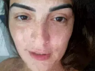 BritneyQuenn18's Live Sex Cam Show