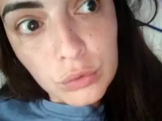 BritneyQuenn18's Live Sex Cam Show