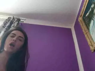 BritneyQuenn18's Live Sex Cam Show