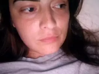 BritneyQuenn18's Live Sex Cam Show