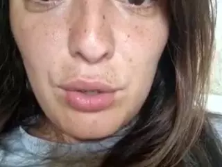 BritneyQuenn18's Live Sex Cam Show