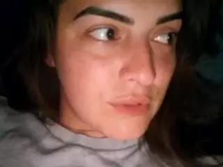 BritneyQuenn18's Live Sex Cam Show