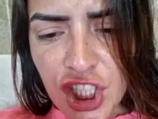 BritneyQuenn18's Live Sex Cam Show