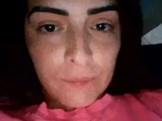 BritneyQuenn18's Live Sex Cam Show