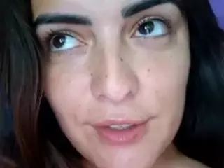 BritneyQuenn18's Live Sex Cam Show