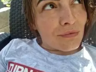 BritneyQuenn18's Live Sex Cam Show