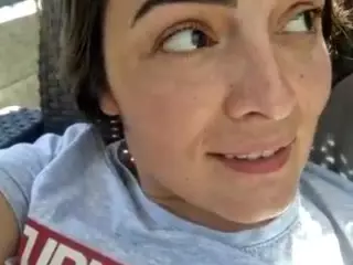 BritneyQuenn18's Live Sex Cam Show