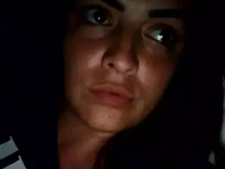 BritneyQuenn18's Live Sex Cam Show