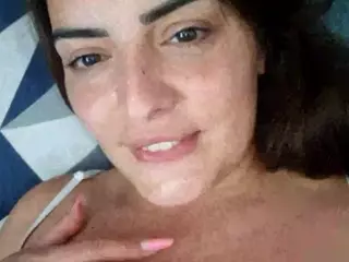 BritneyQuenn18's Live Sex Cam Show
