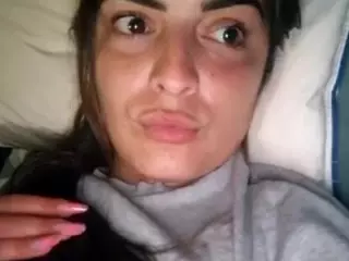 BritneyQuenn18's Live Sex Cam Show