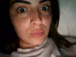 BritneyQuenn18's Live Sex Cam Show