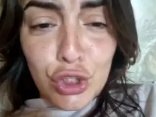 BritneyQuenn18's Live Sex Cam Show