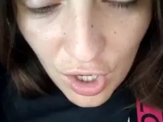 BritneyQuenn18's Live Sex Cam Show