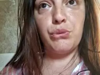 BritneyQuenn18's Live Sex Cam Show