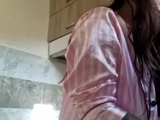 BritneyQuenn18's Live Sex Cam Show