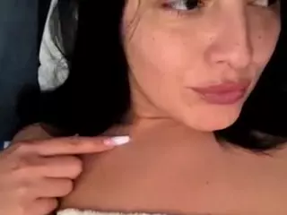 BritneyQuenn18's Live Sex Cam Show