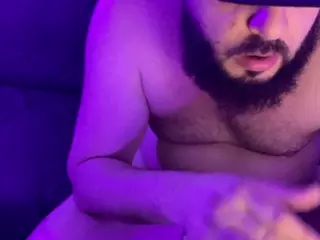 cuckholdjesus's Live Sex Cam Show