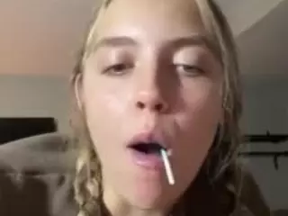 eyecandiii's Live Sex Cam Show