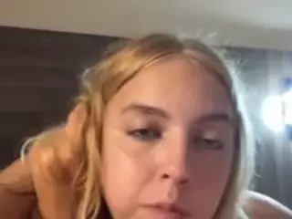 eyecandiii's Live Sex Cam Show