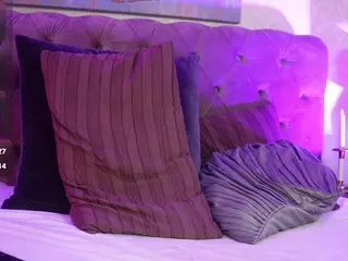 PrettyLia's Live Sex Cam Show