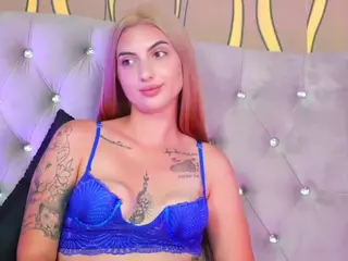 Ava-Bloom's Live Sex Cam Show