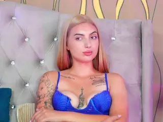Ava-Bloom's Live Sex Cam Show