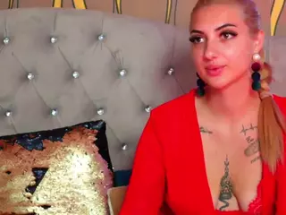 Ava-Bloom's Live Sex Cam Show