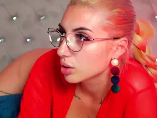 Ava-Bloom's Live Sex Cam Show