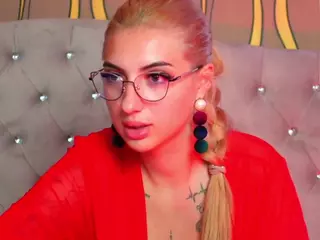 Ava-Bloom's Live Sex Cam Show