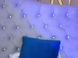 Ava-Bloom's Live Sex Cam Show