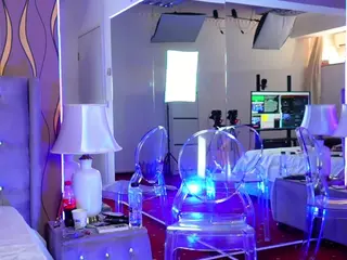 Ava-Bloom's Live Sex Cam Show