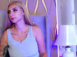Ava-Bloom's Live Sex Cam Show