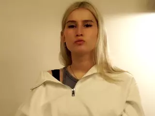 ElgaEldon's Live Sex Cam Show
