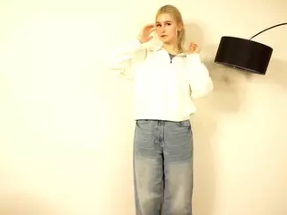 ElgaEldon's Live Sex Cam Show