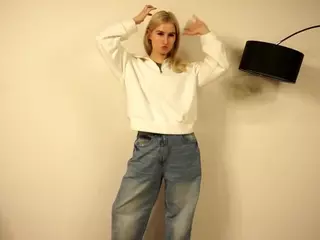 ElgaEldon's Live Sex Cam Show