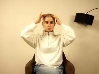 ElgaEldon's Live Sex Cam Show