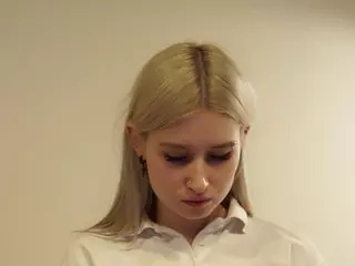 ElgaEldon's Live Sex Cam Show