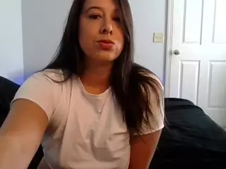 evaryan0520's Live Sex Cam Show