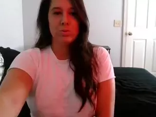 evaryan0520's Live Sex Cam Show